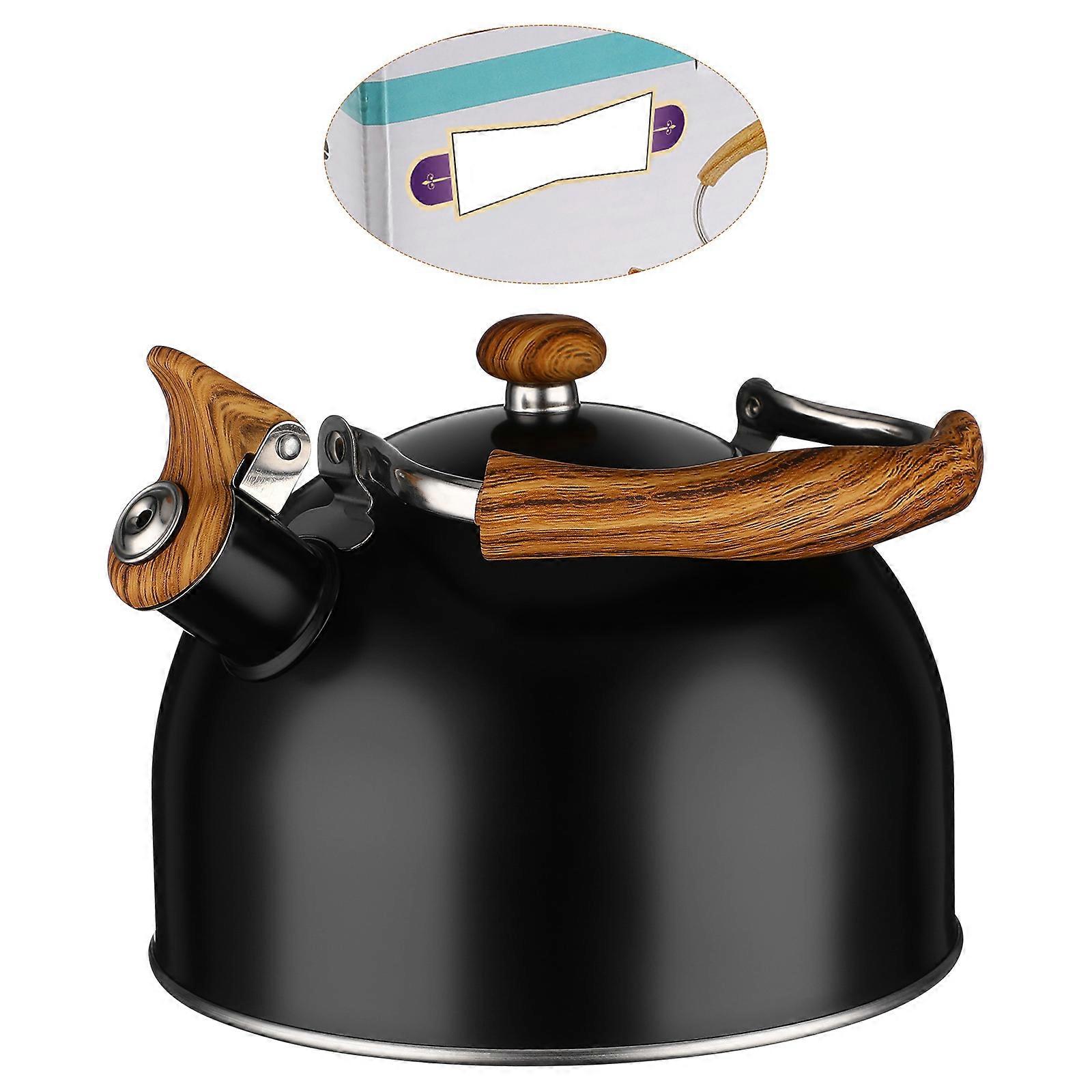 Versatile Kitchen Kettle with Integrated Whistle and Thermal Performance