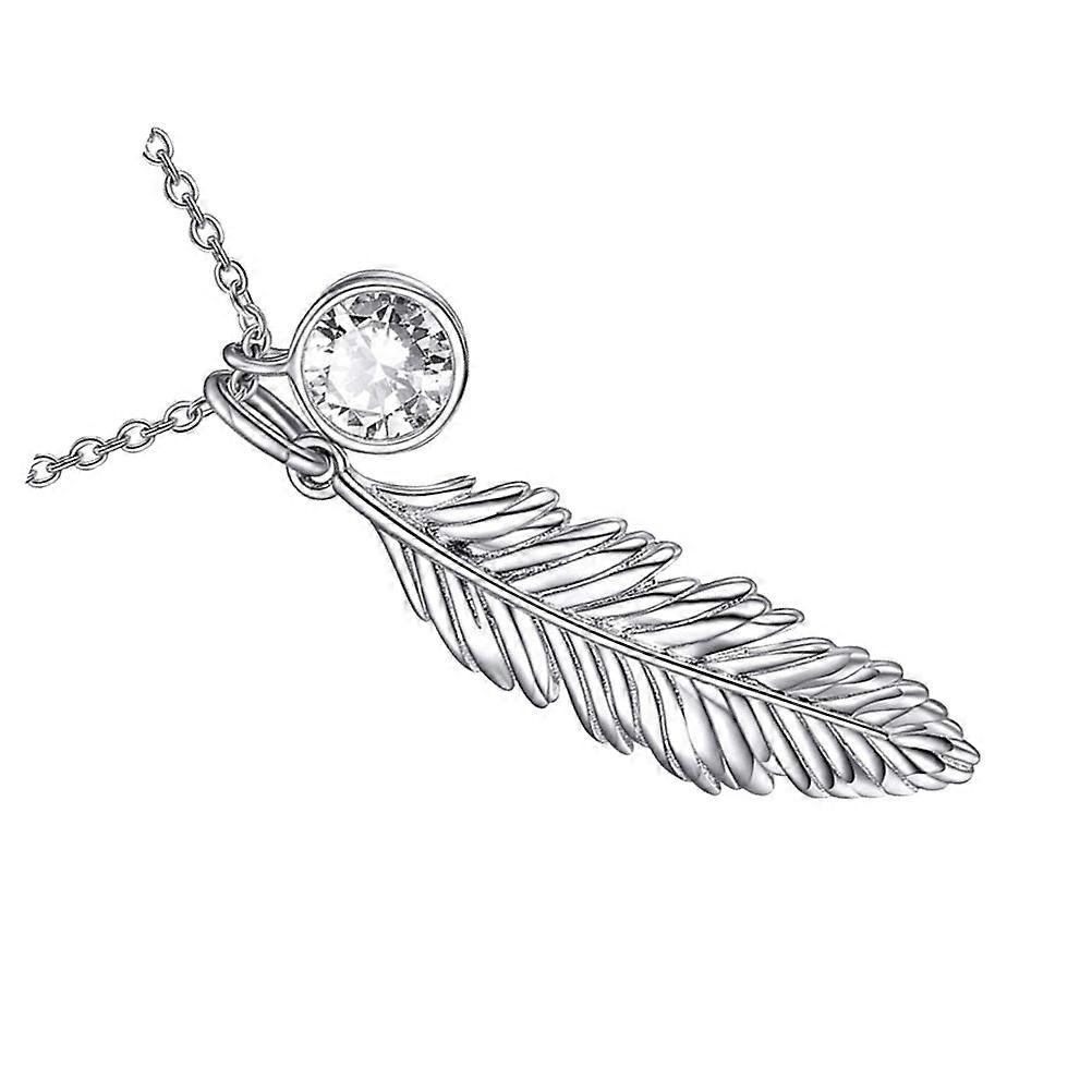 Here's a refined and professional product description based on your input:
**Elegant Leaf Shaped Pendant Necklace for Women**
Add a touch of