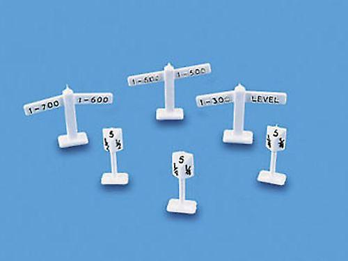 Model Scene 5051 Level Signs and Mile Posts OO (1/76) Posters & Signs Scale model