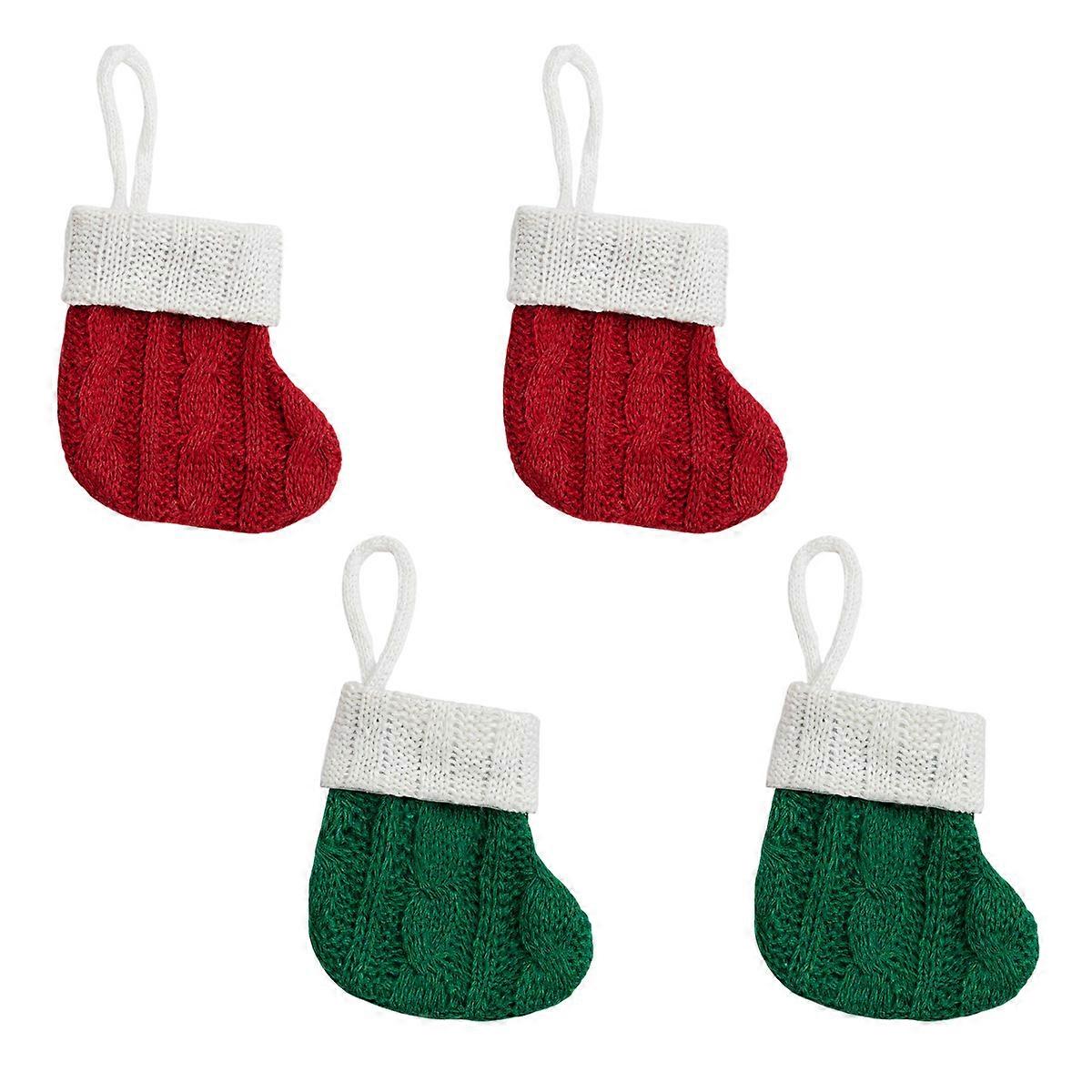 Decor de Crăciun, ciorapi tricotați, monogramă inițială