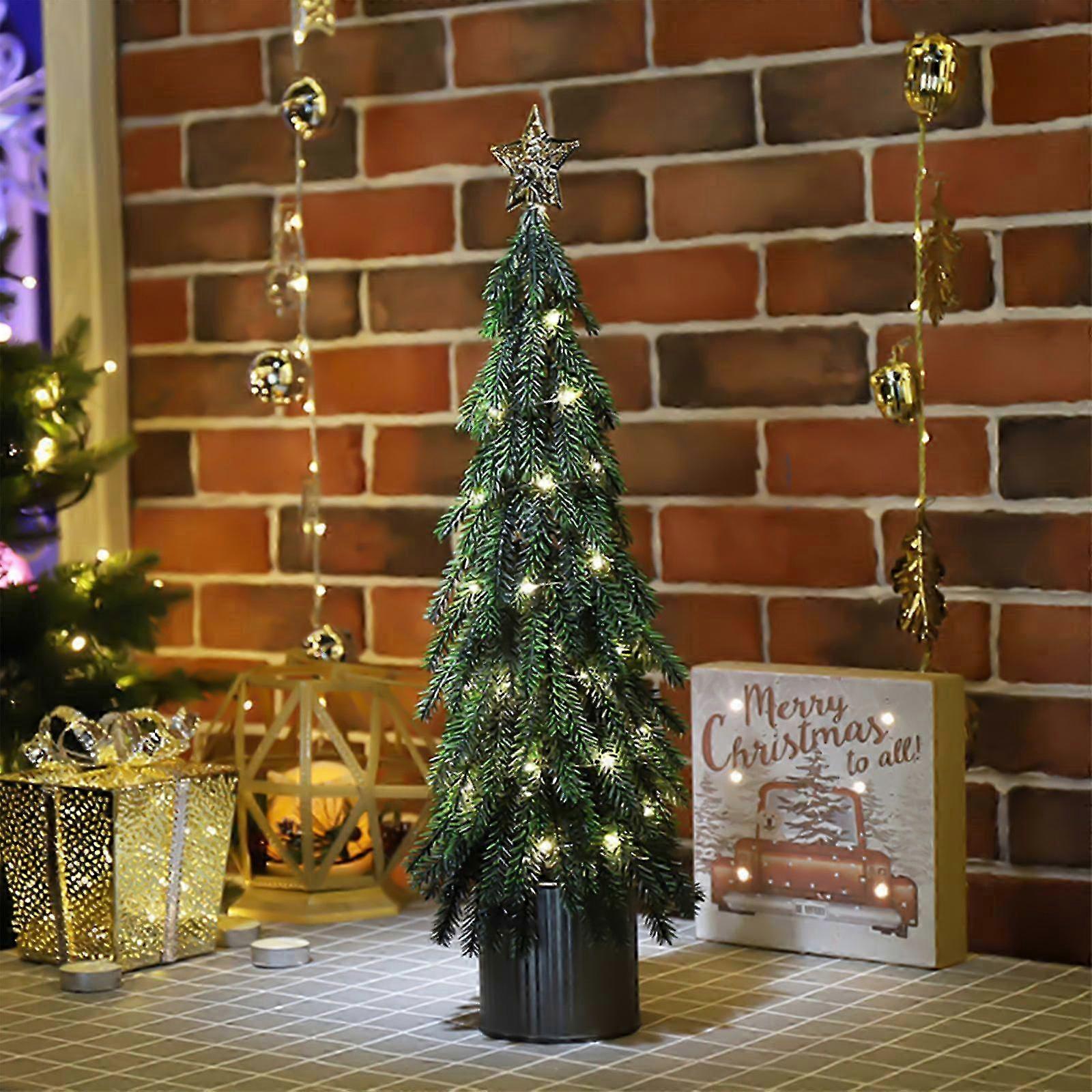 Cedar USB Interface LED Christmas Tree Desktop Decoration: Festive Green Light for Your Workspace