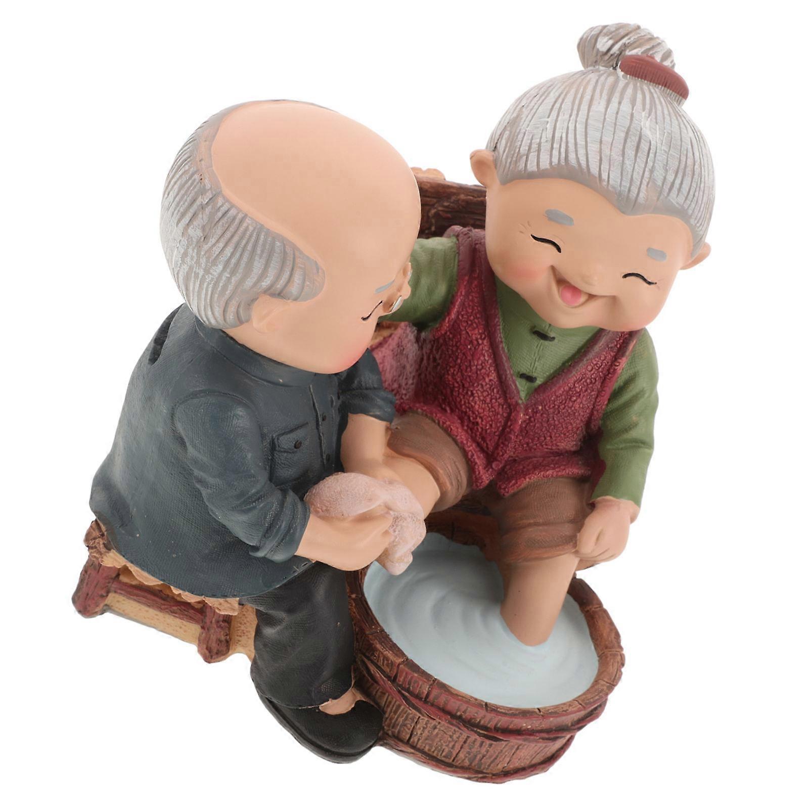 2Pcs Assorted Color Resin Elderly Couple Statues Home Decoration for Cake and Wedding Table Expressing Handmade Craftsmanship