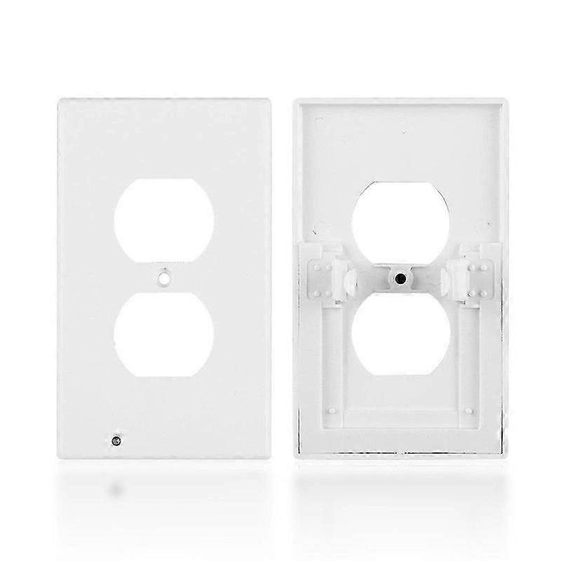 Auto-Sensing Duplex Plugboard With Night Light