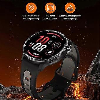 Smartwatch met GPS, 1,43 inch AMOLED-display, kompas van militaire kwaliteit, Bluetooth-bellen, zilverkleurig.