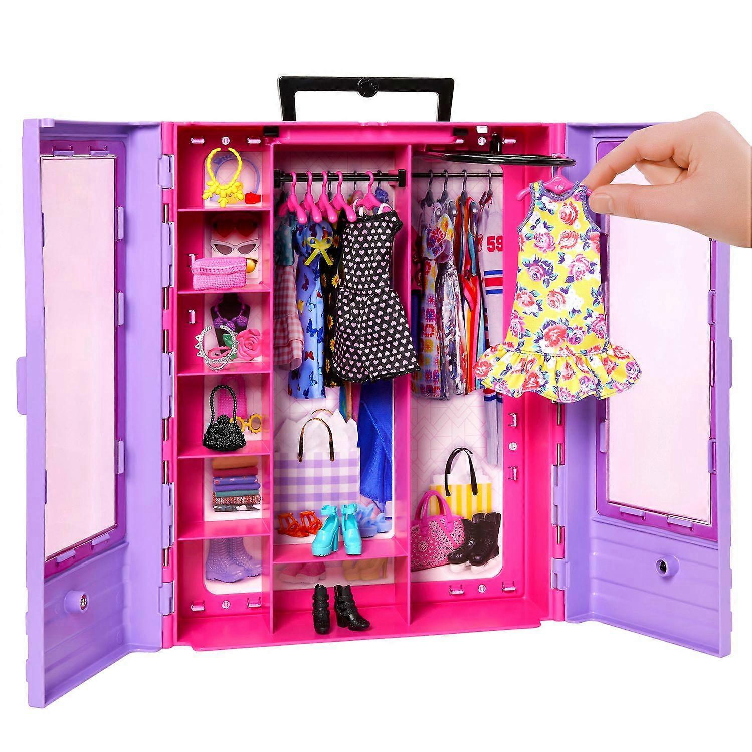Barbie Garderobe