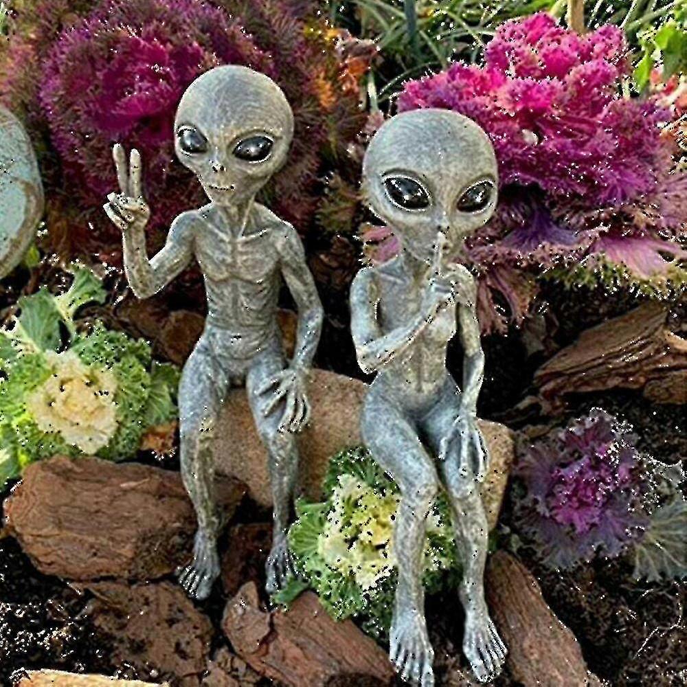 Outer Space Alien Garden Statue Figurine Sculpture Home Outdoor Decorations