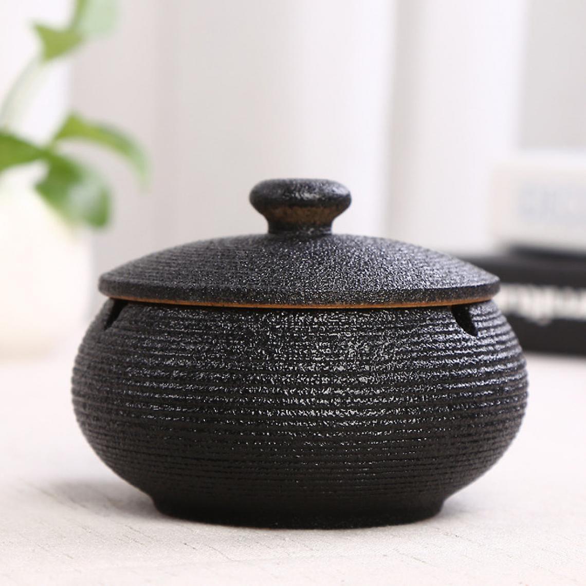 1pc Decorative Ceramic Ashtray, Indoor Outdoor Use Smoking Ash Tray With Lid(black)