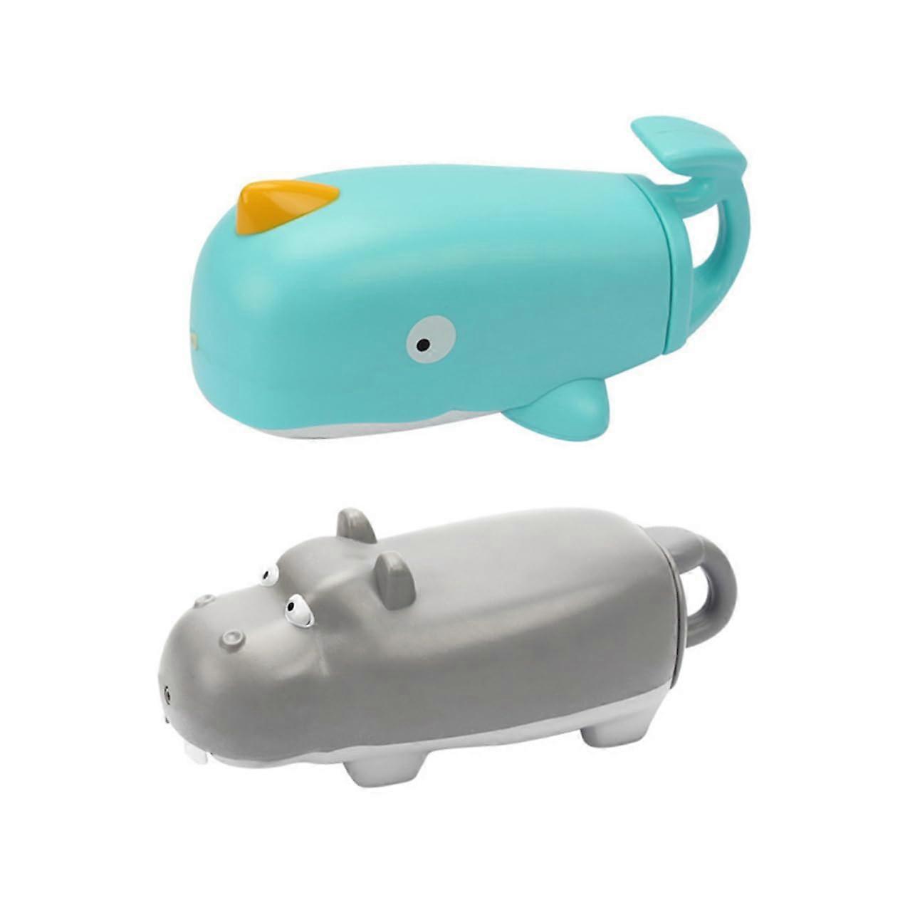 Detachable water pistol with pump mechanism for beach and water games, large capacity, summer activities and unforgettable fun.