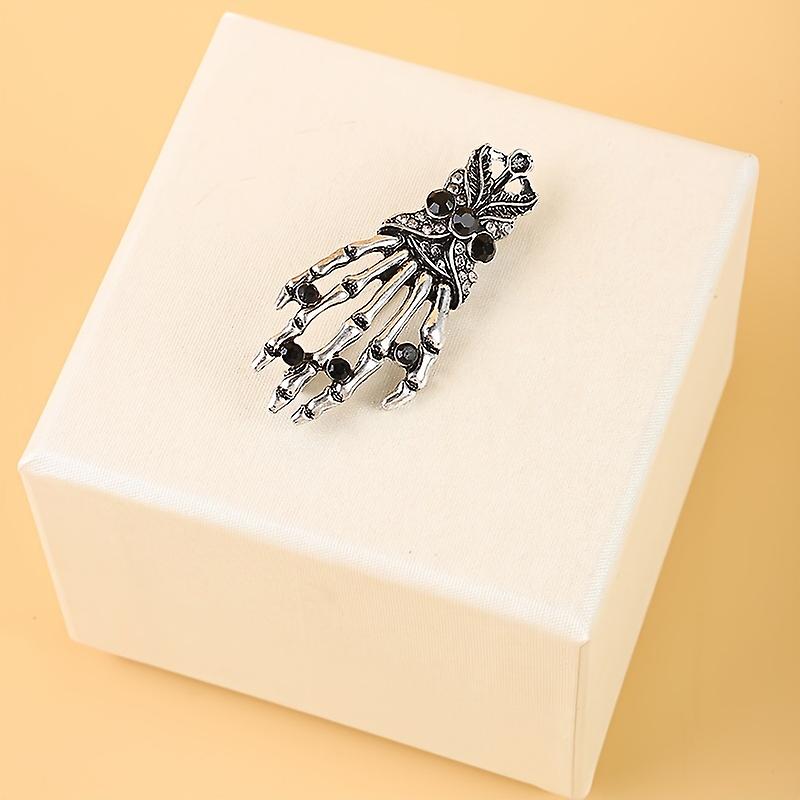 Vintage Style Skeleton Skull Palm Shape Alloy Brooch Punk Style Gothic Brooch Pin Halloween Decoration
